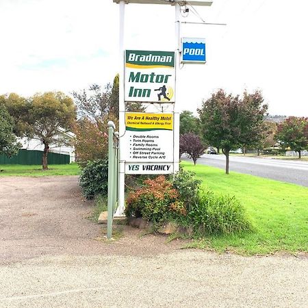 Bradman Motor Inn Cootamundra Eksteriør billede